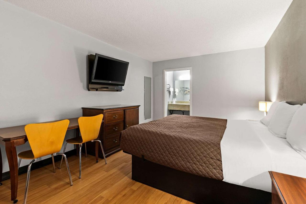 Rodeway Inn Brooklawn ภายนอก รูปภาพ