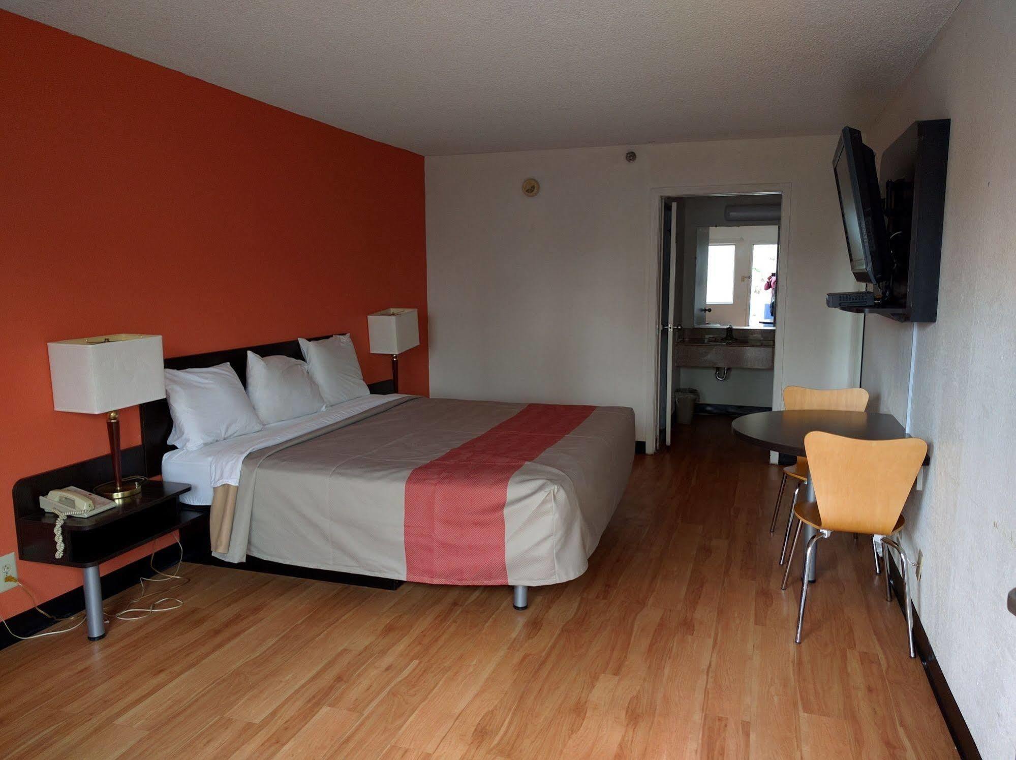 Rodeway Inn Brooklawn ภายนอก รูปภาพ